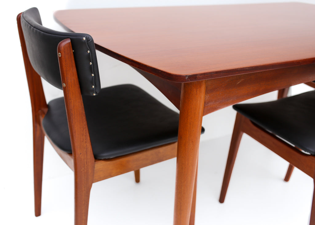 Six-seater Frystark Dining Table