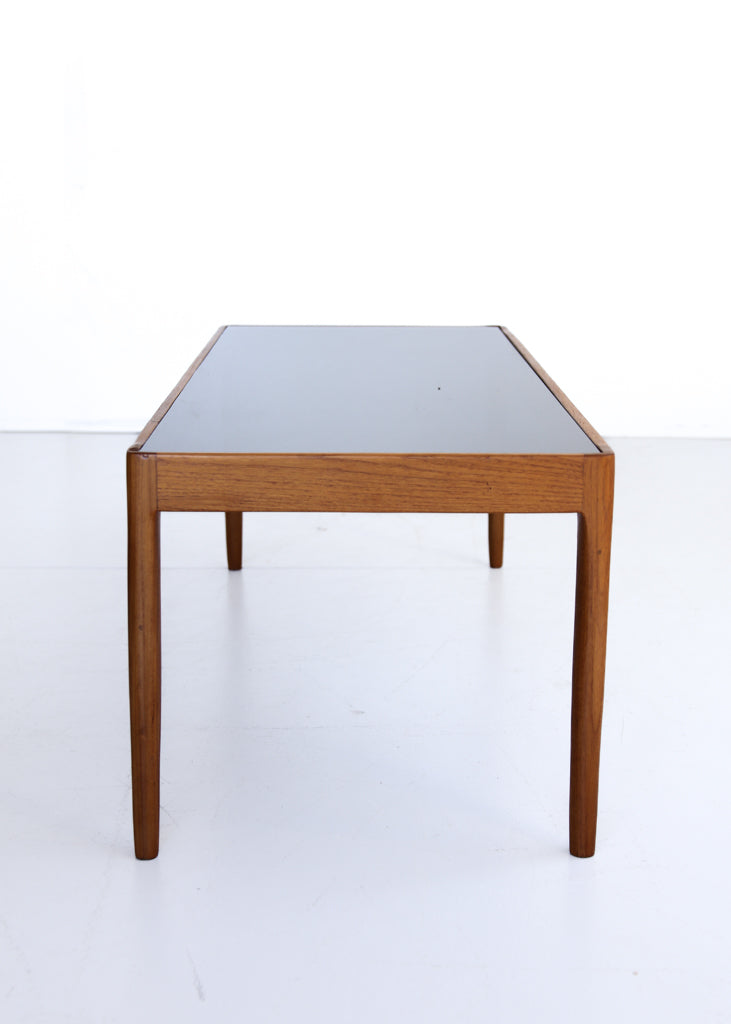 The Huisraad Modern Piekfyn Coffee Table - small and large