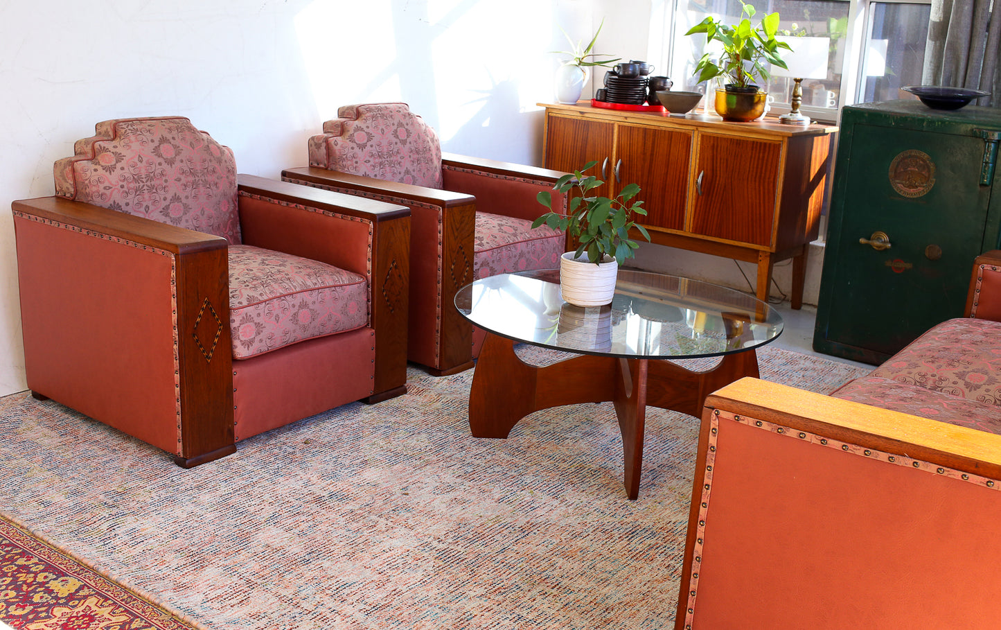 Round Mid-century Coffee Table