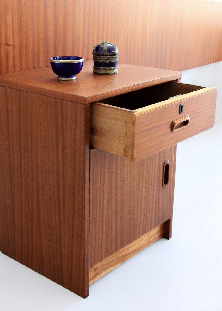 Frystark Headboard with Bedside Cabinets
