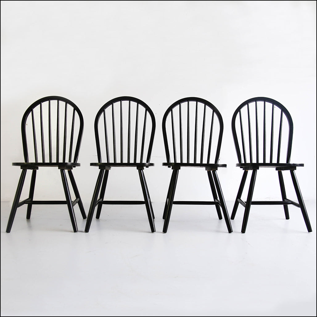 Four Windsor Chairs – Huisraad Modern