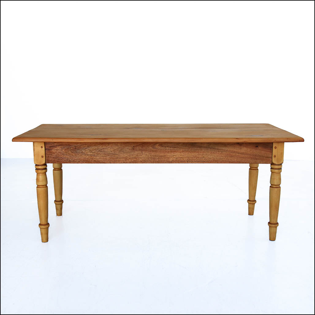 Vintage Yellowwood Coffee Table – Huisraad Modern