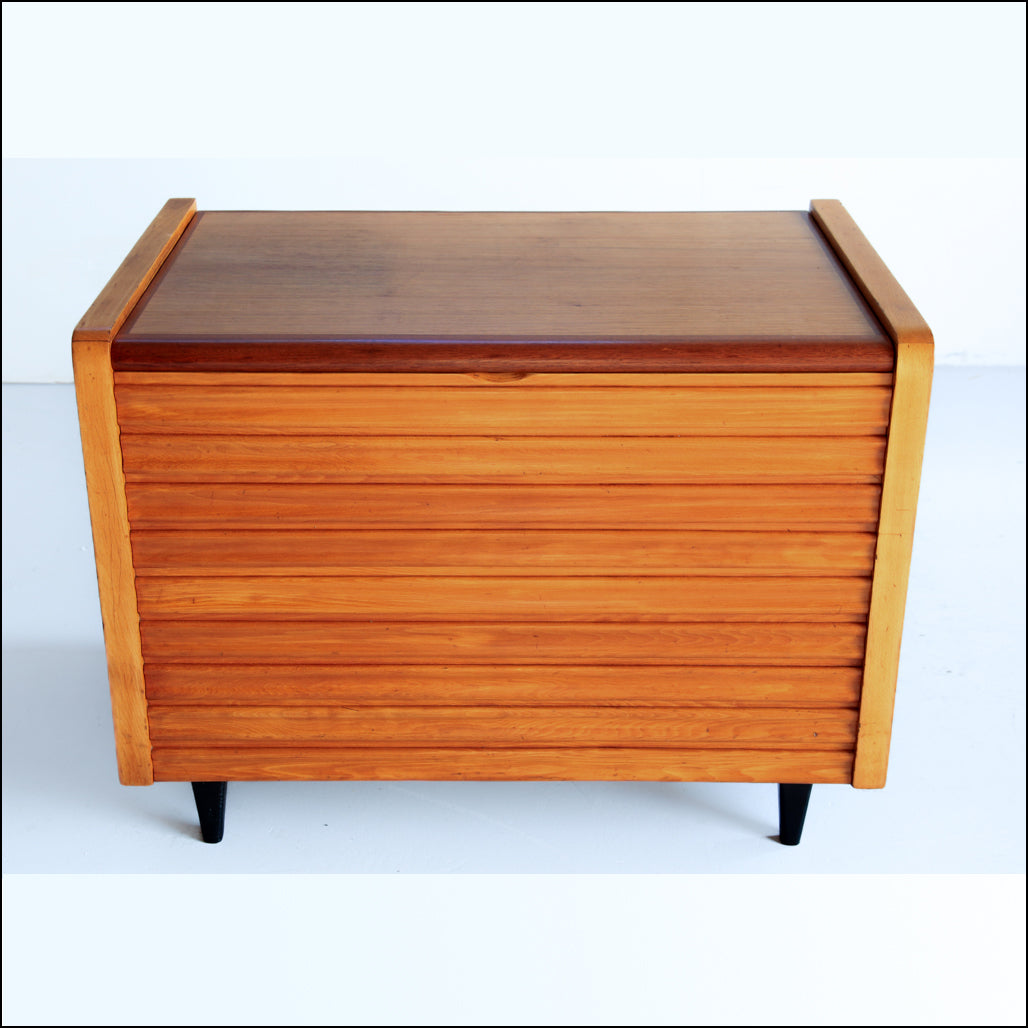 Heavy 1960's Linen Kist – Huisraad Modern