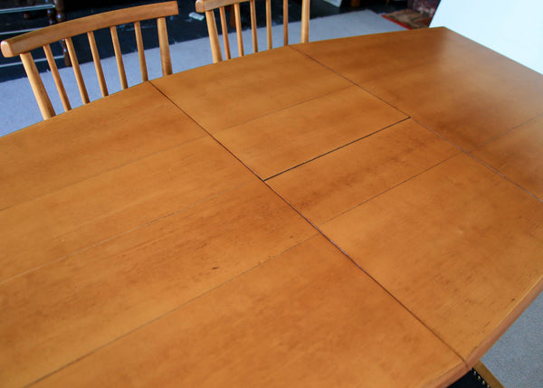 Extendable Dining Table for Four to Six Seats