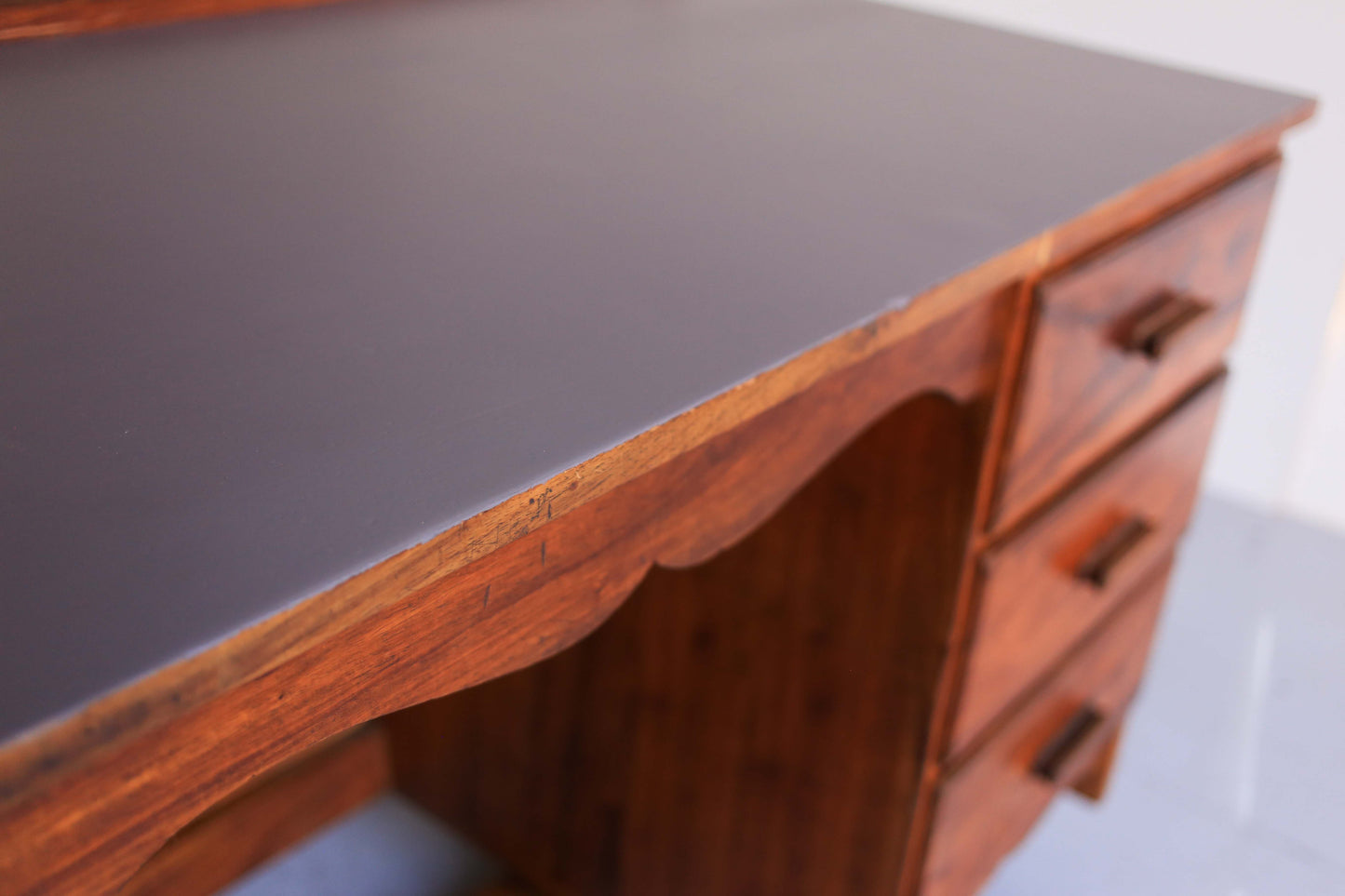 Small Retro Kiaat Desk