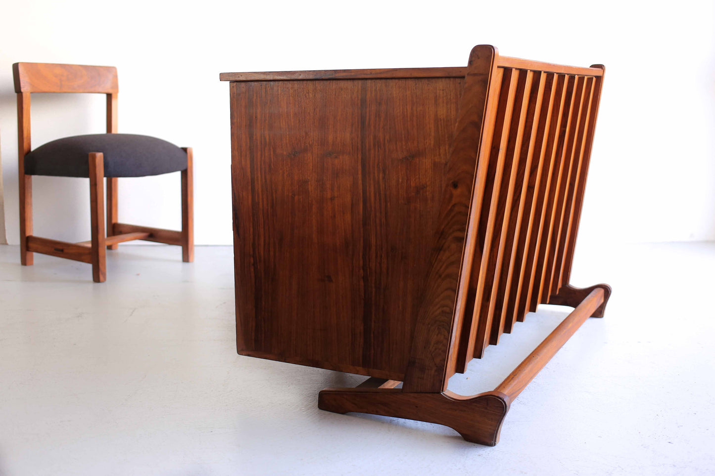 Small Retro Kiaat Desk