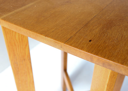 Oak Lamp Table