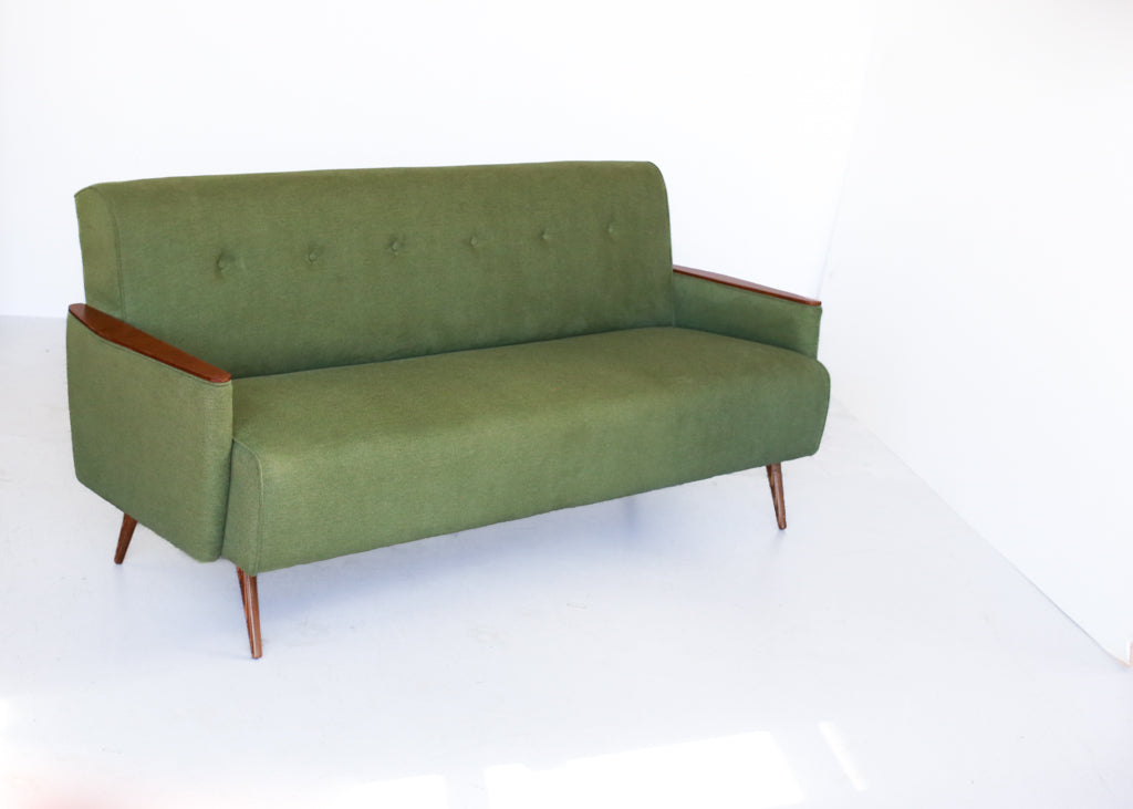 The Huisraad Modern Ladidah Sofa