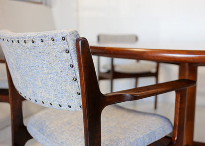 Round Binnehuis Dining Table for Four to Six