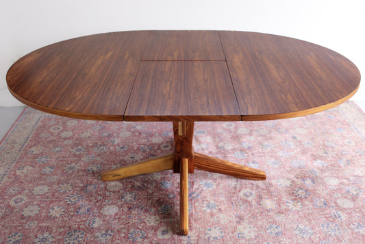 Extendable Vintage Kiaat Table