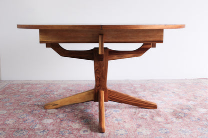 Extendable Vintage Kiaat Table