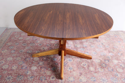 Extendable Vintage Kiaat Table