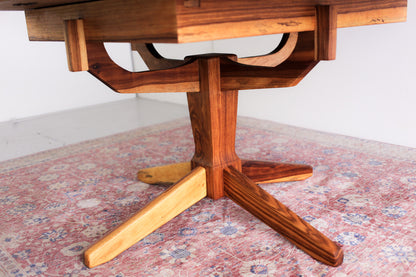 Extendable Vintage Kiaat Table