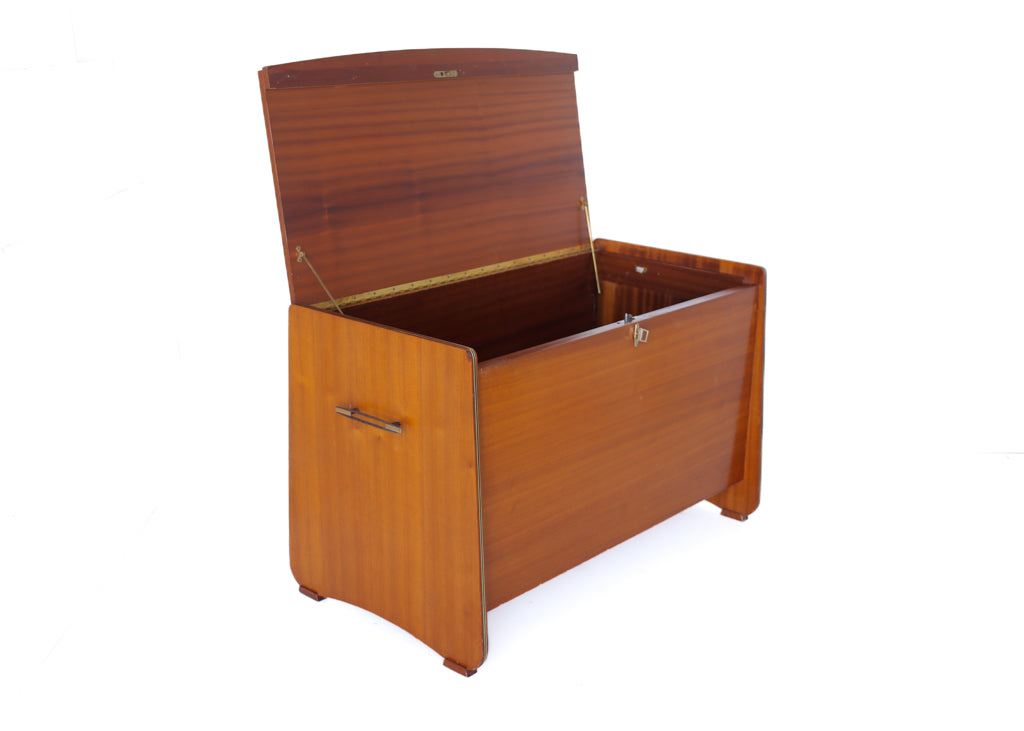 1960s Linen Kist
