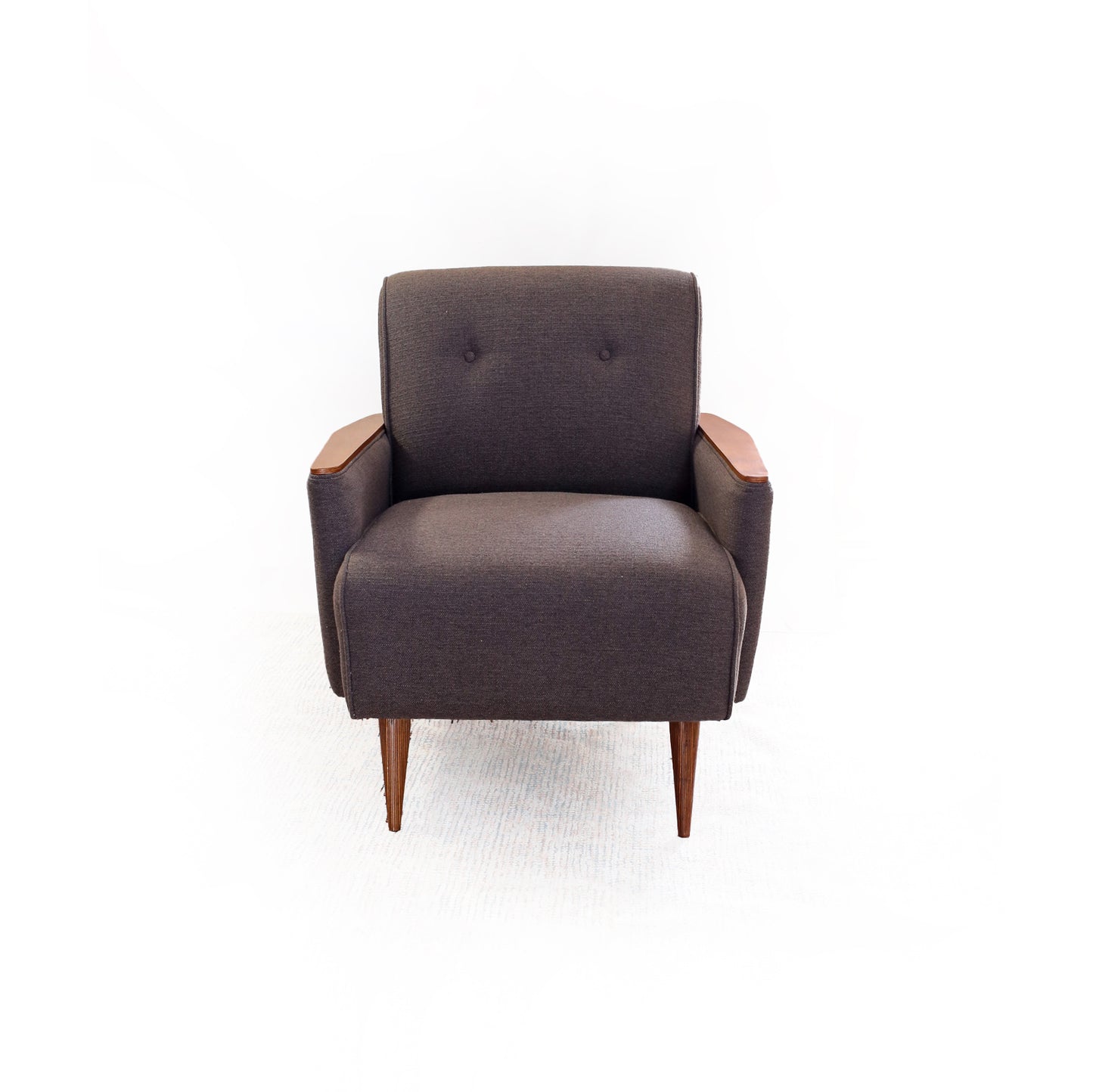 The Huisraad Modern Ladidah Armchair