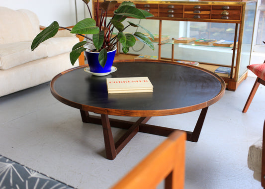 Large Binnehuis Coffee Table
