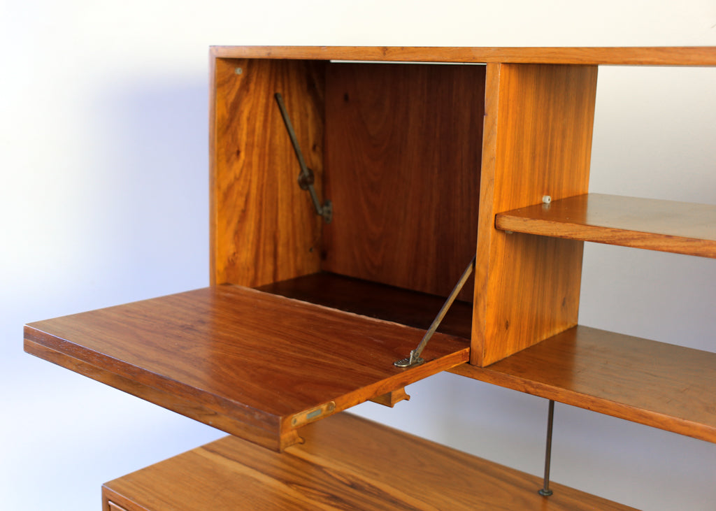 Greaves & Thomas Highboard