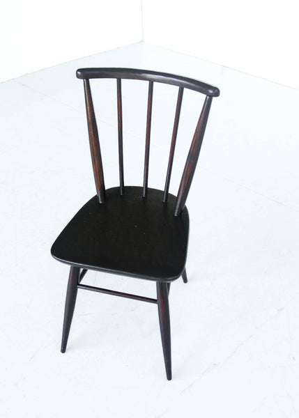 Six Quaker Dining Chairs
