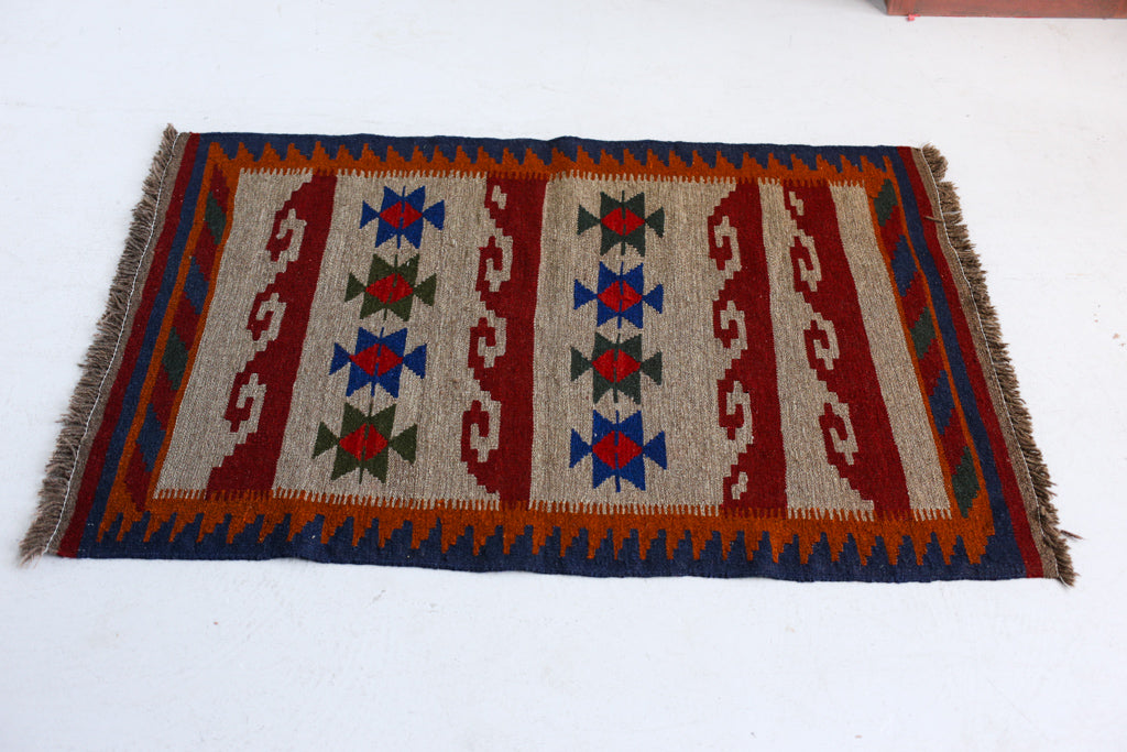 Handmade Shiraz Persian Kelim