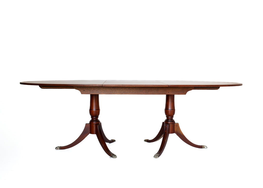 Extendable Oval Dining Table