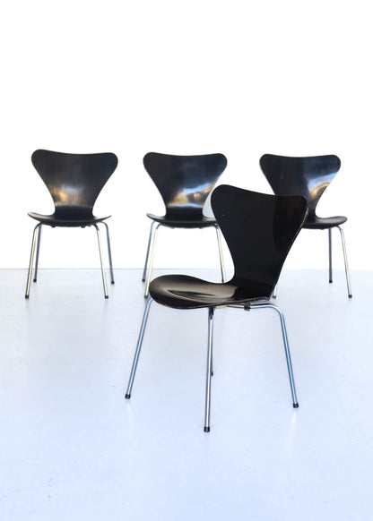 A Set of Four Series 7 Chairs by Arne Jacobson for Fritz Hansen