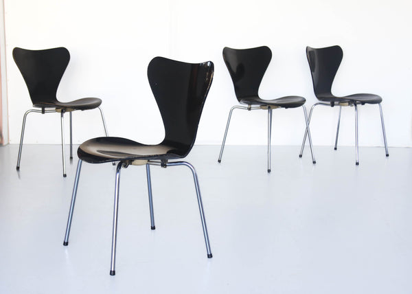 A Set of Four Series 7 Chairs by Arne Jacobson for Fritz Hansen