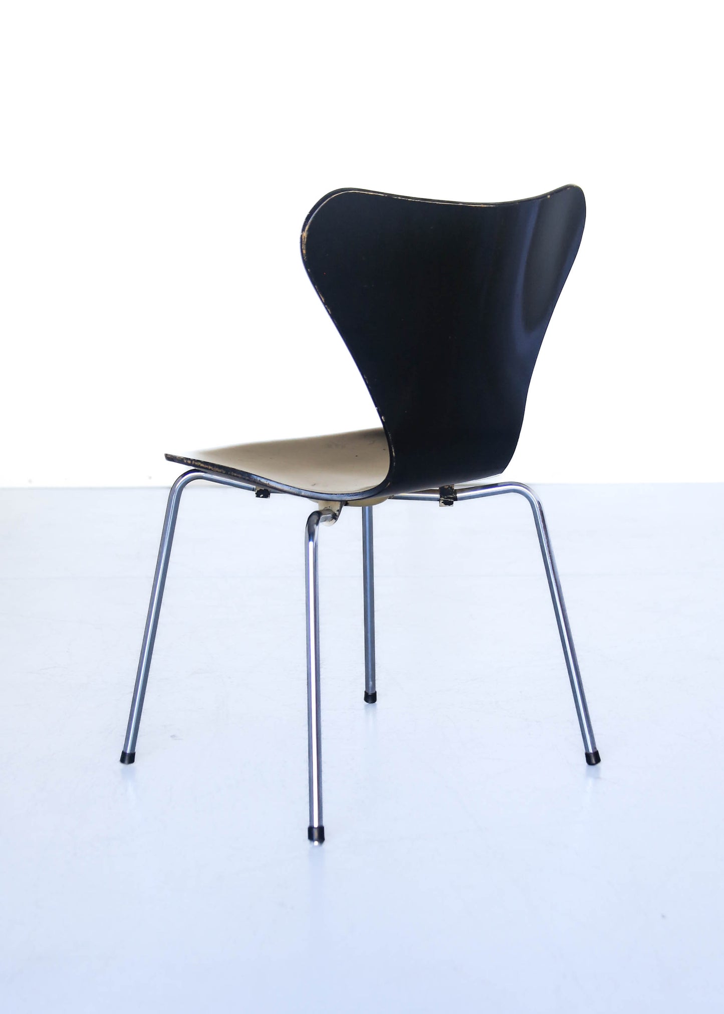 A Set of Four Series 7 Chairs by Arne Jacobson for Fritz Hansen