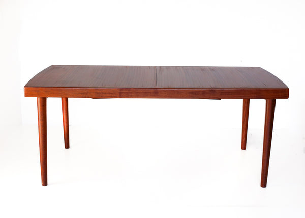 Duros Dining Table with Two Extensions