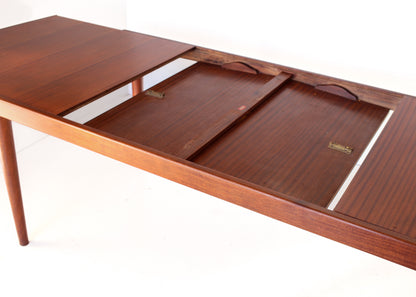 Duros Dining Table with Two Extensions