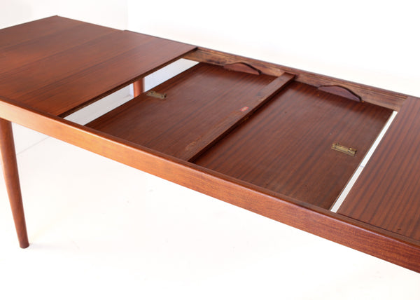 Duros Dining Table with Two Extensions