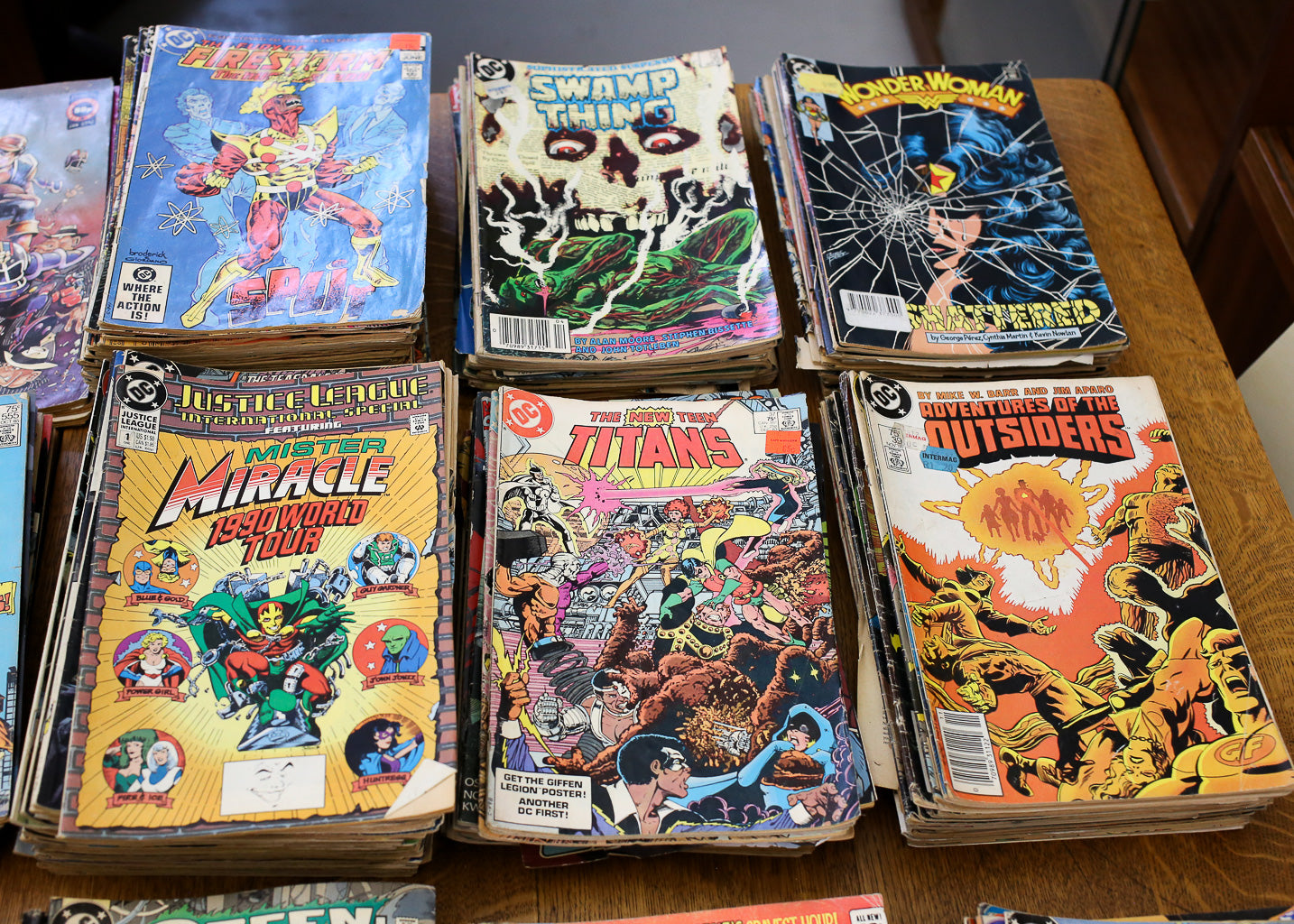 Large Collection 1980s and 90s DC Comics
