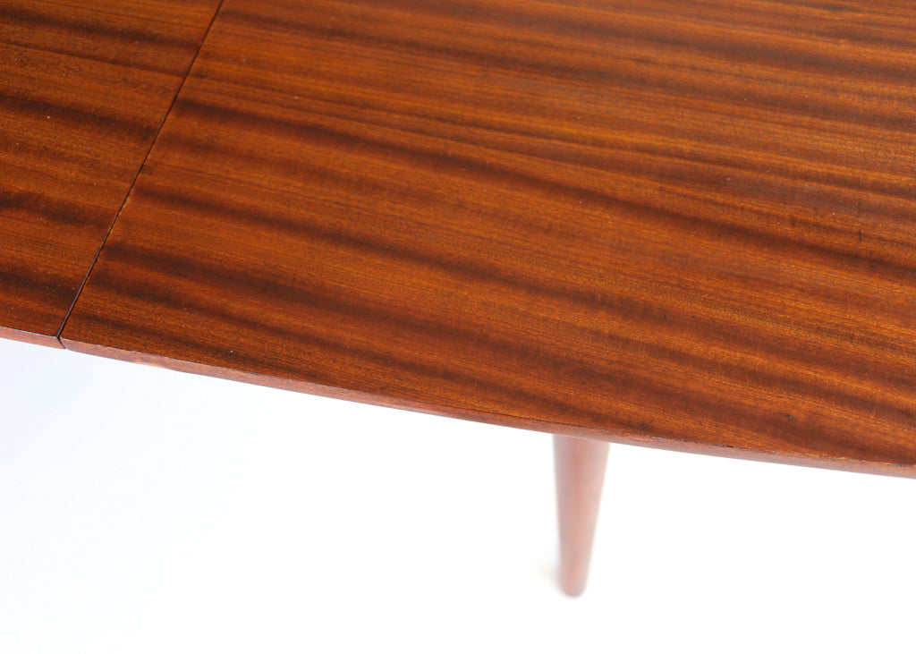 Extendable Mid-century Dining Table