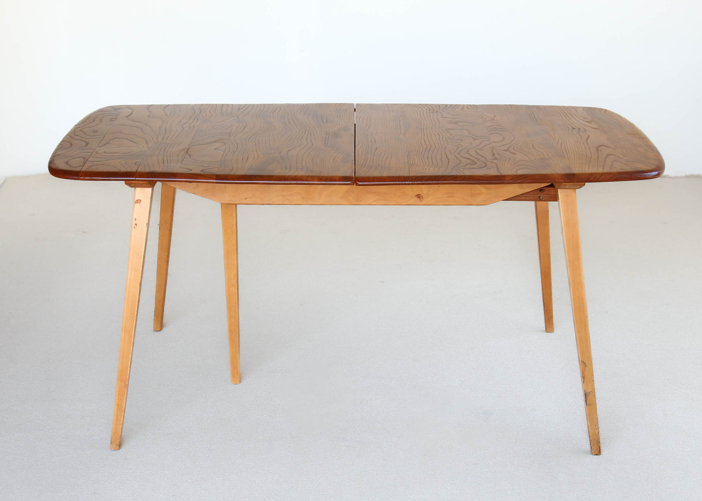 Grand Windsor Dining Table by Lucian Ercolani for Ercol