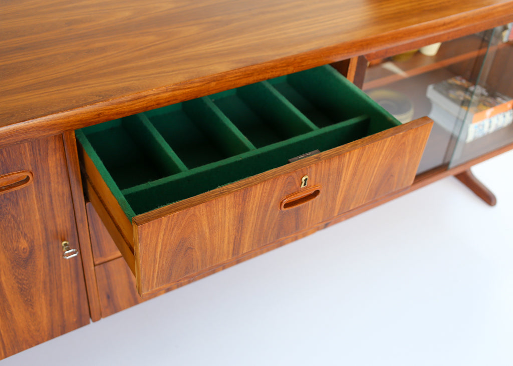 Kiaat Sideboard