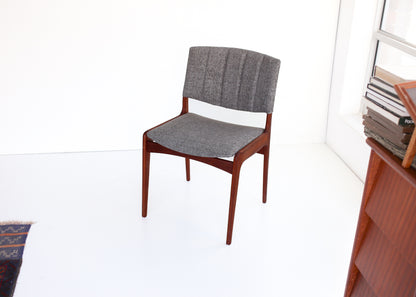 Single Mid-century Dining Chair