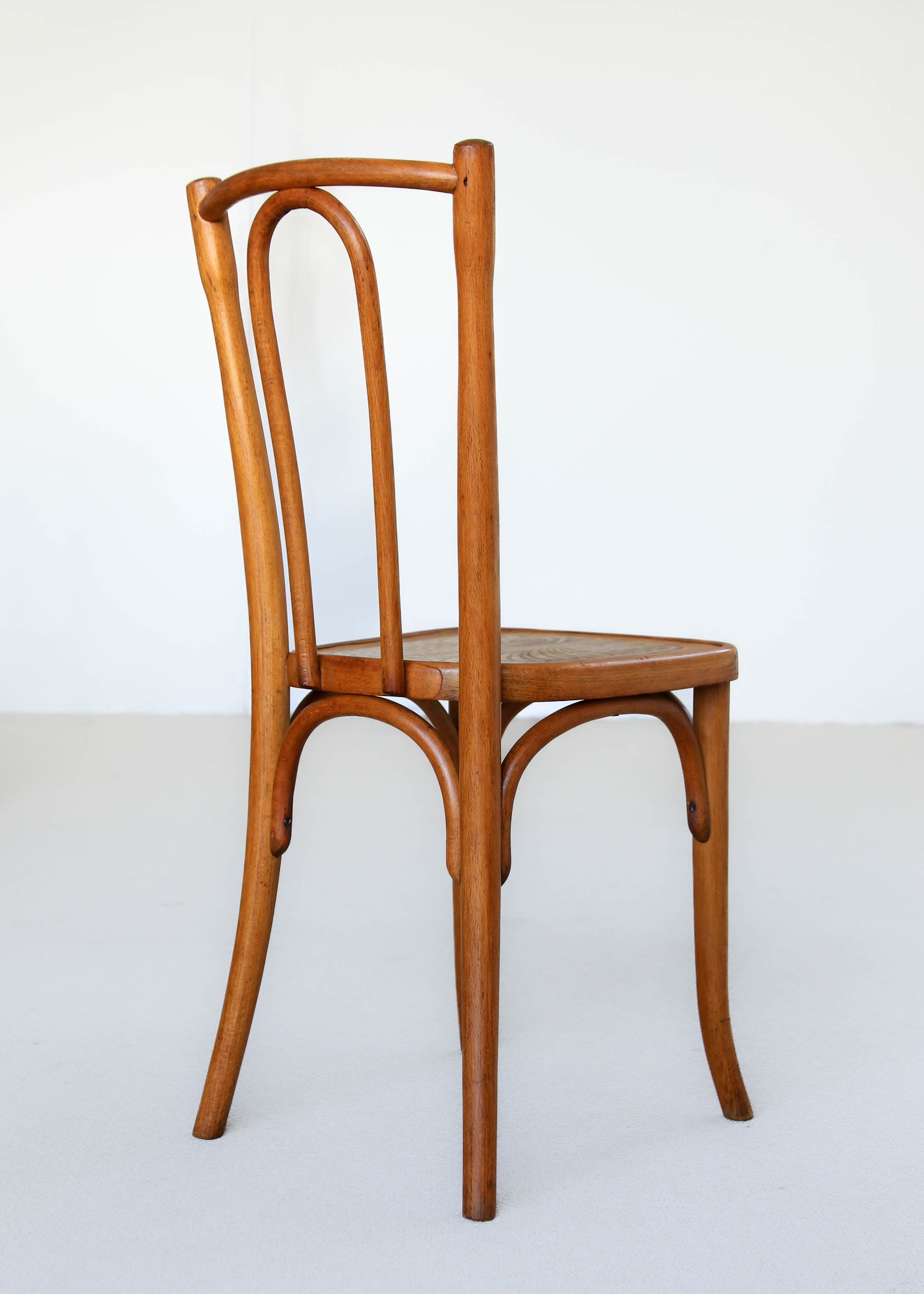 Single Antique Bentwood Café Chair – Huisraad Modern