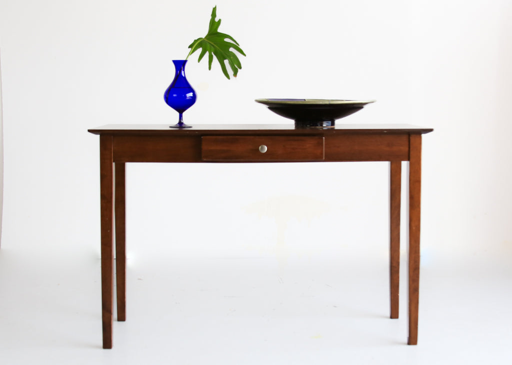 Contemporary Modernist Side Server