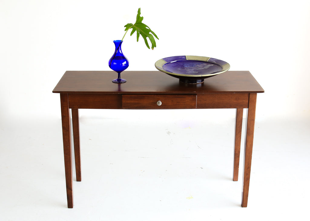Contemporary Modernist Side Server