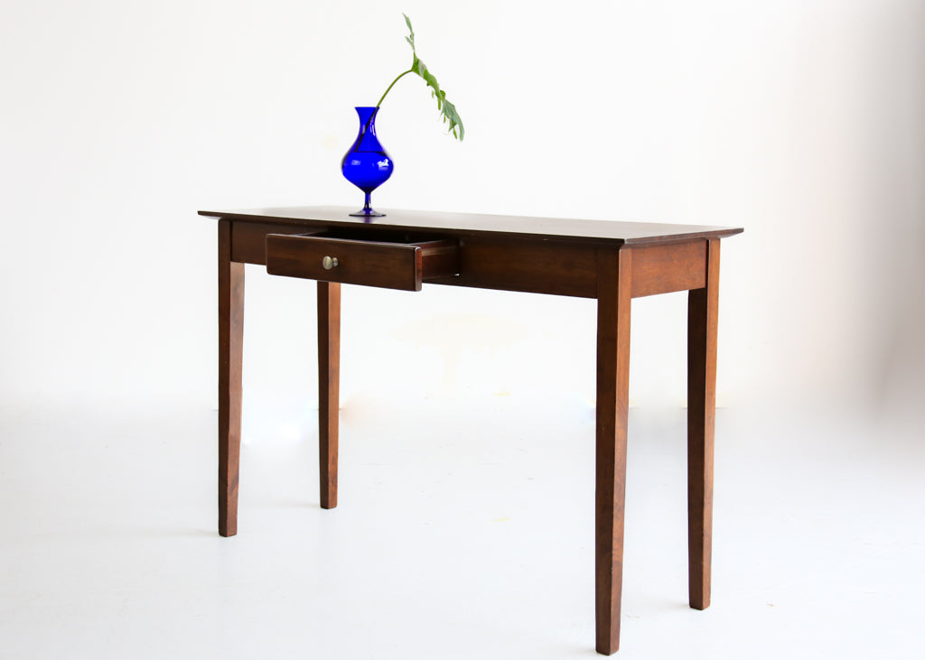 Contemporary Modernist Side Server