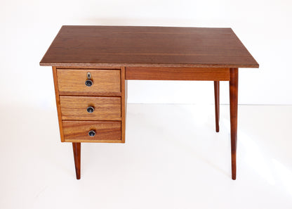Small Frystark Desk