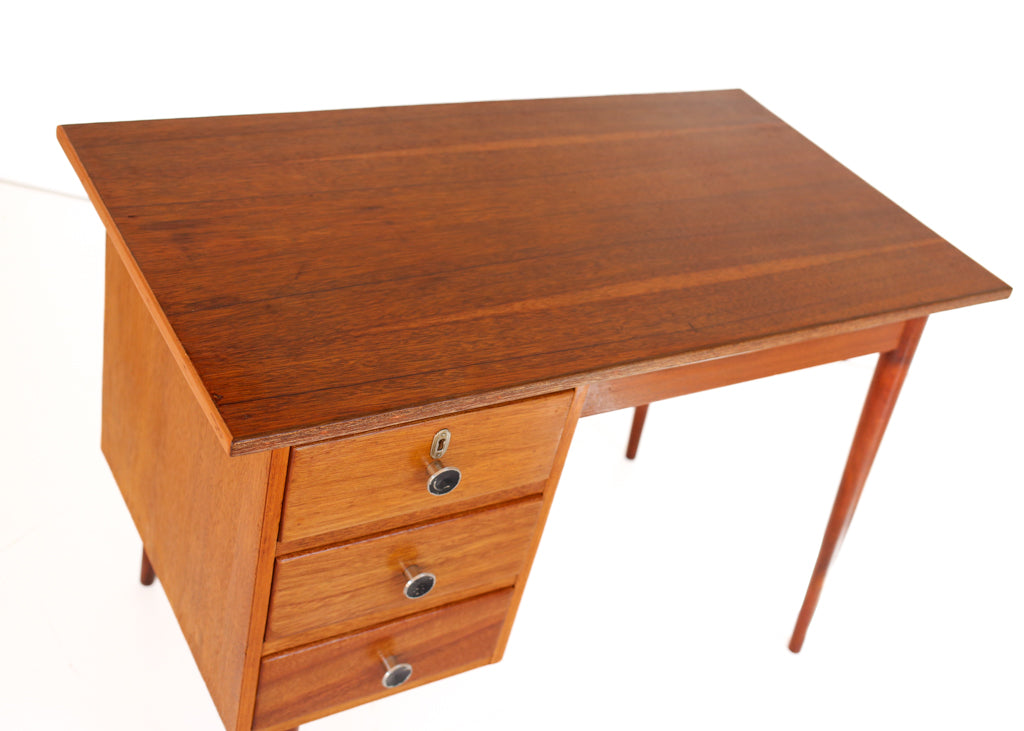 Small Frystark Desk