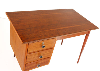 Small Frystark Desk