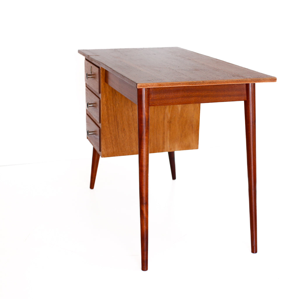 Small Frystark Desk