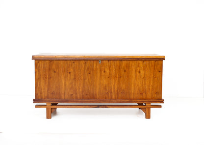 Kiaat Linen Kist