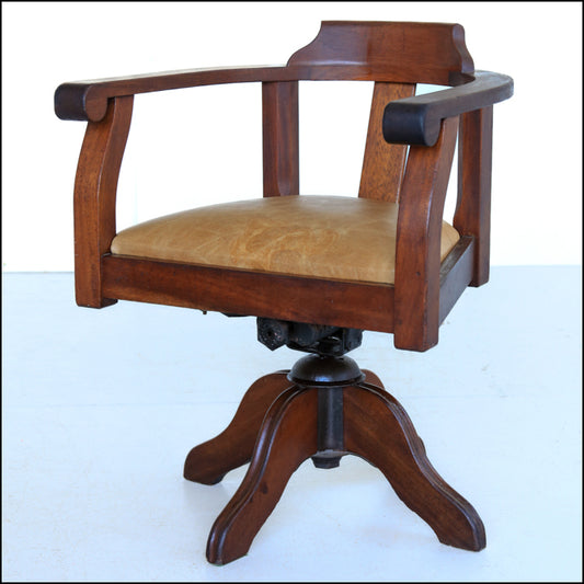Swivel Captains Chair
