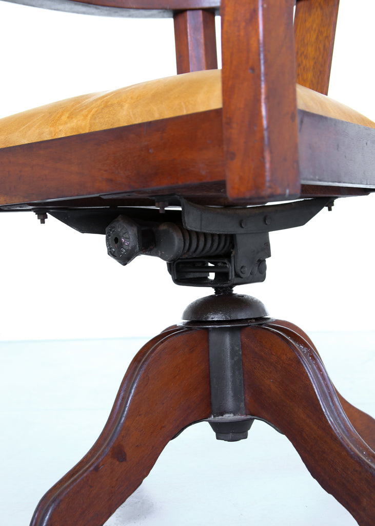 Swivel Captains Chair