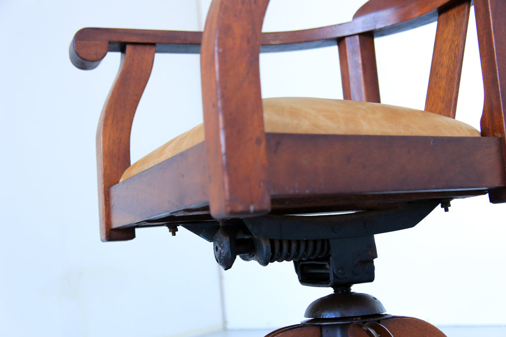 Swivel Captains Chair