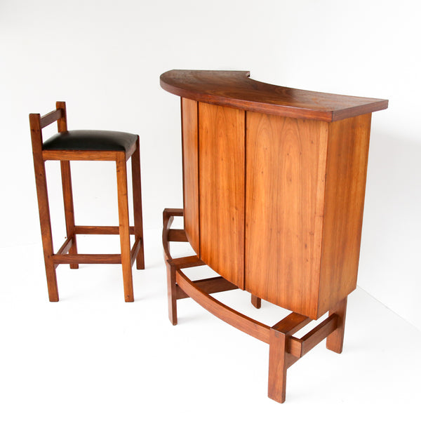 Mid-century Bar Counter with Three Chairs