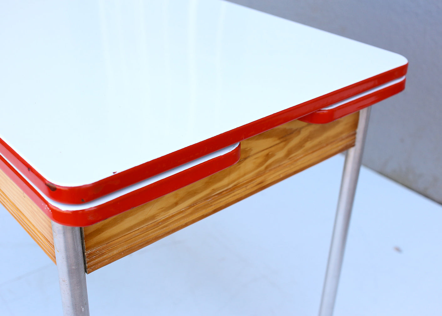 Extendable Enamel Top Kitchen Table