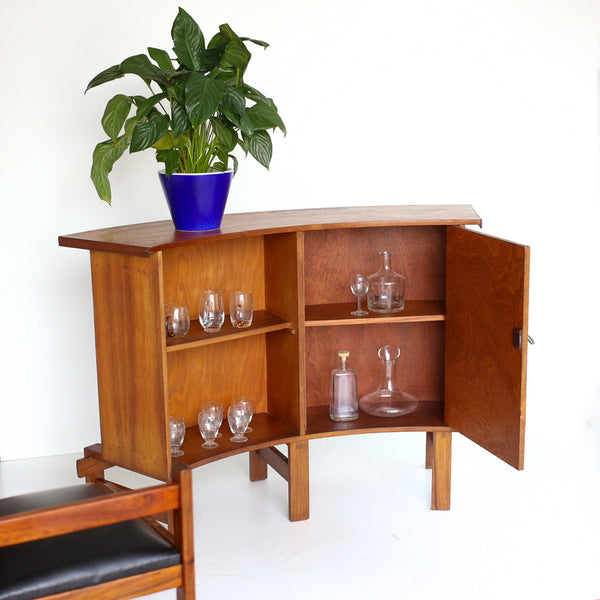 Mid-century Bar Counter with Three Chairs